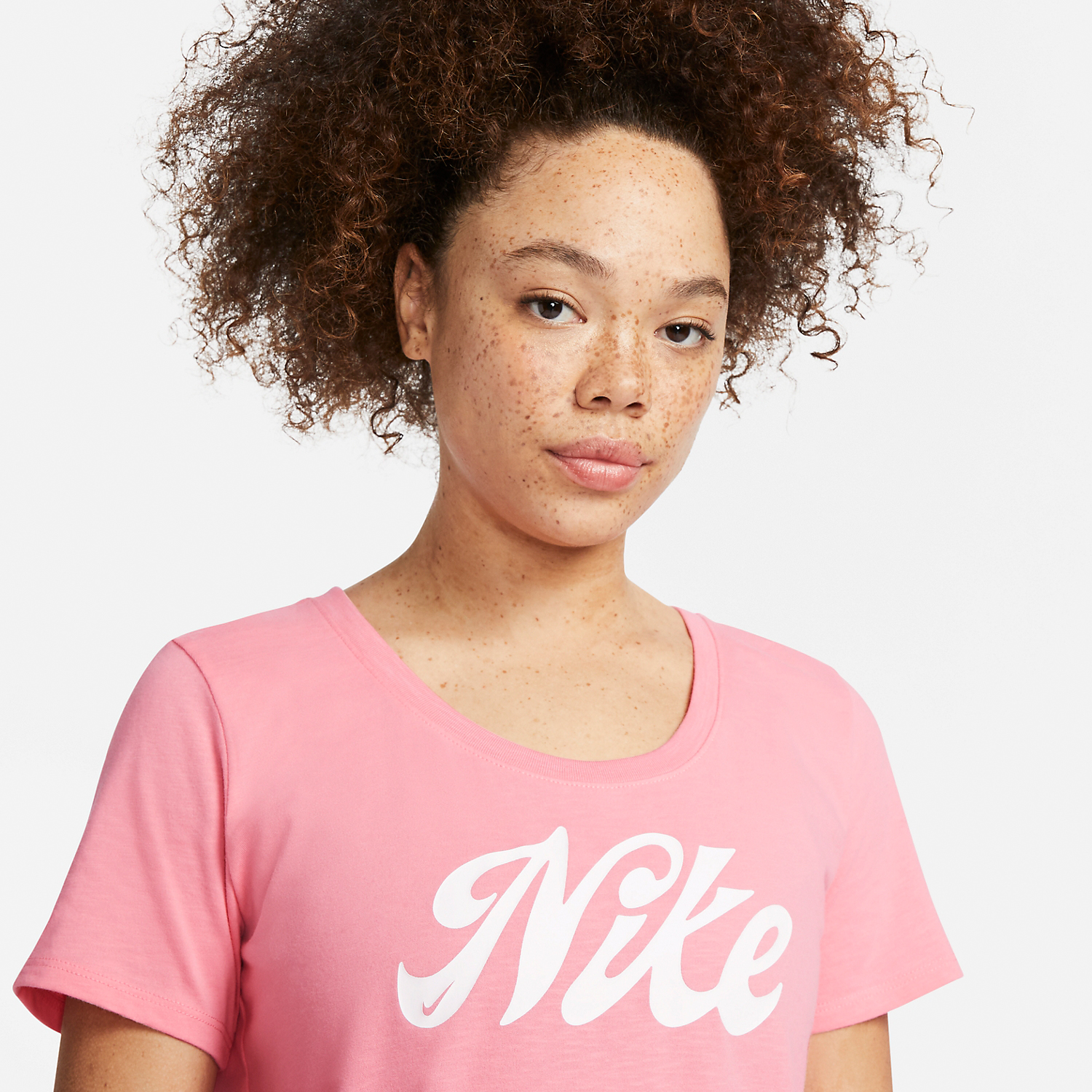 Nike Dri-FIT Script Camiseta - Coral Chalk/White