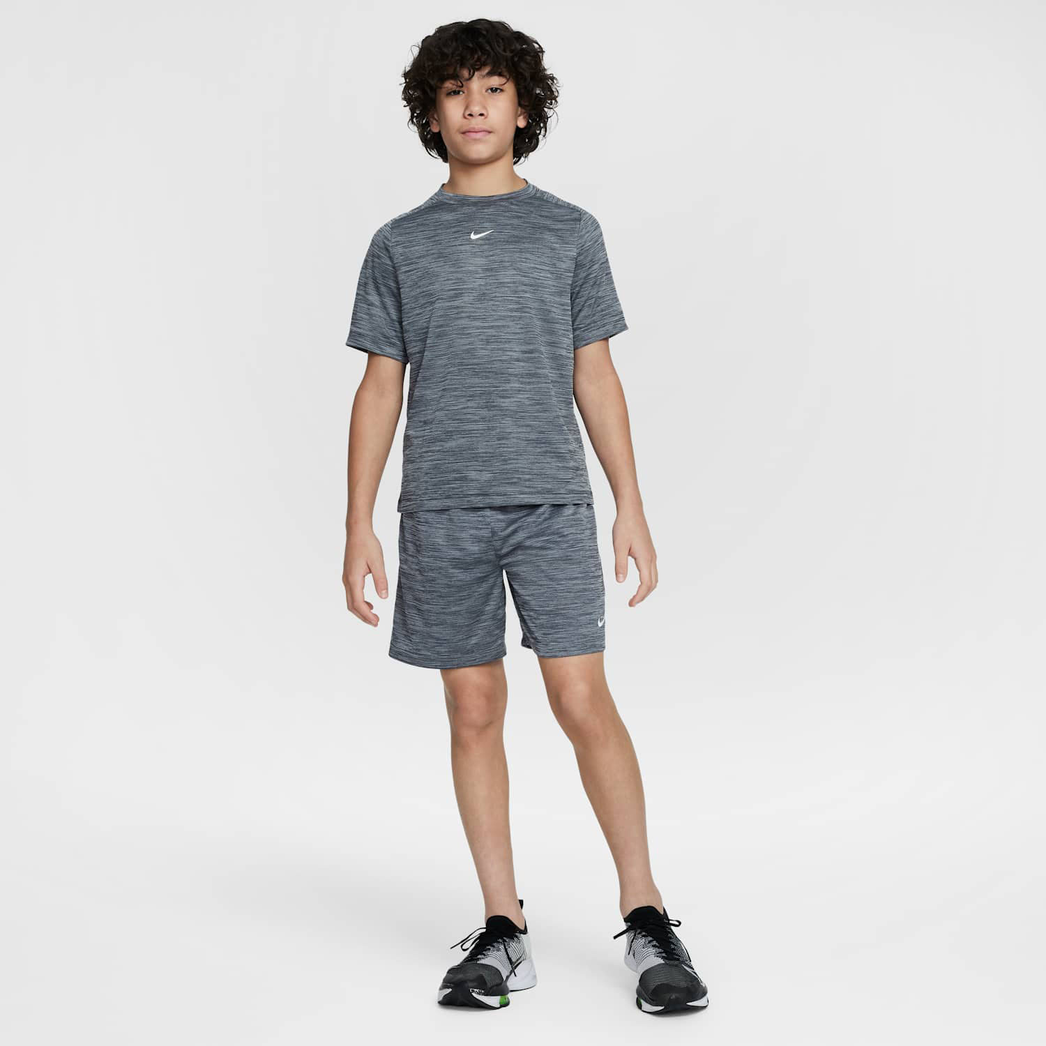 Nike Multi Maglietta Bambino - Black/Light Smoke Grey/White