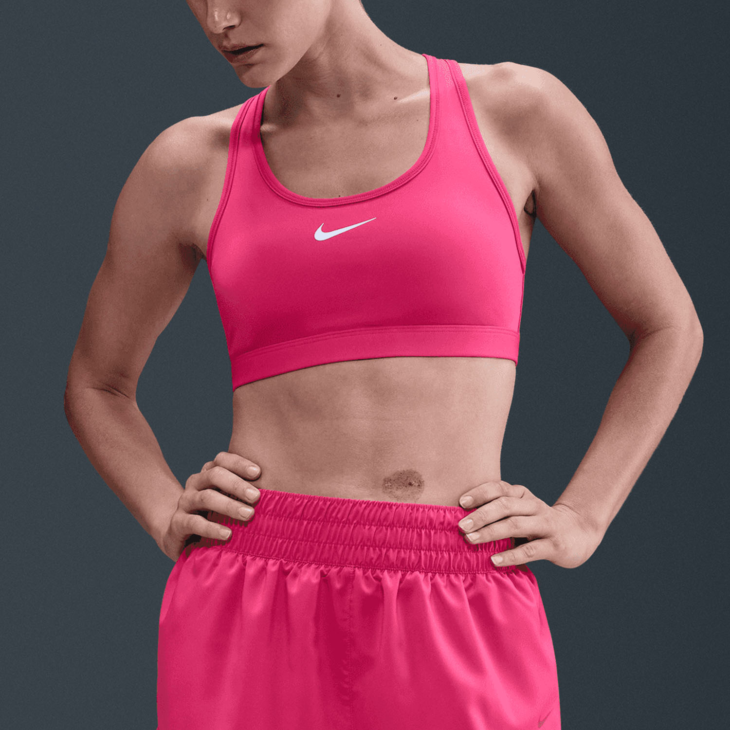 Nike Swoosh Light Sujetador Deportivo - Rush Pink/White