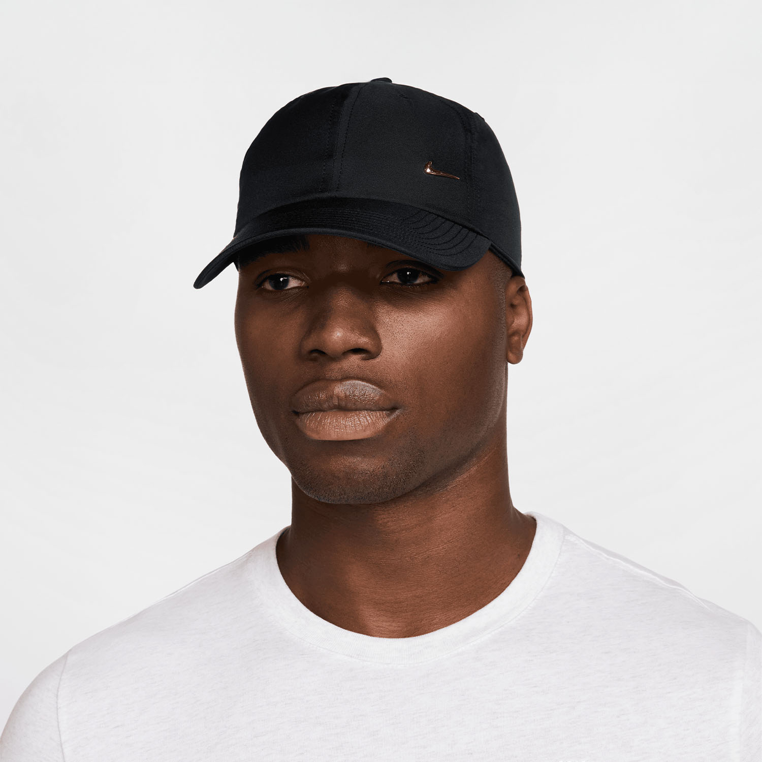 Nike Dri-FIT Club Cappello - Black/Metallic Gold