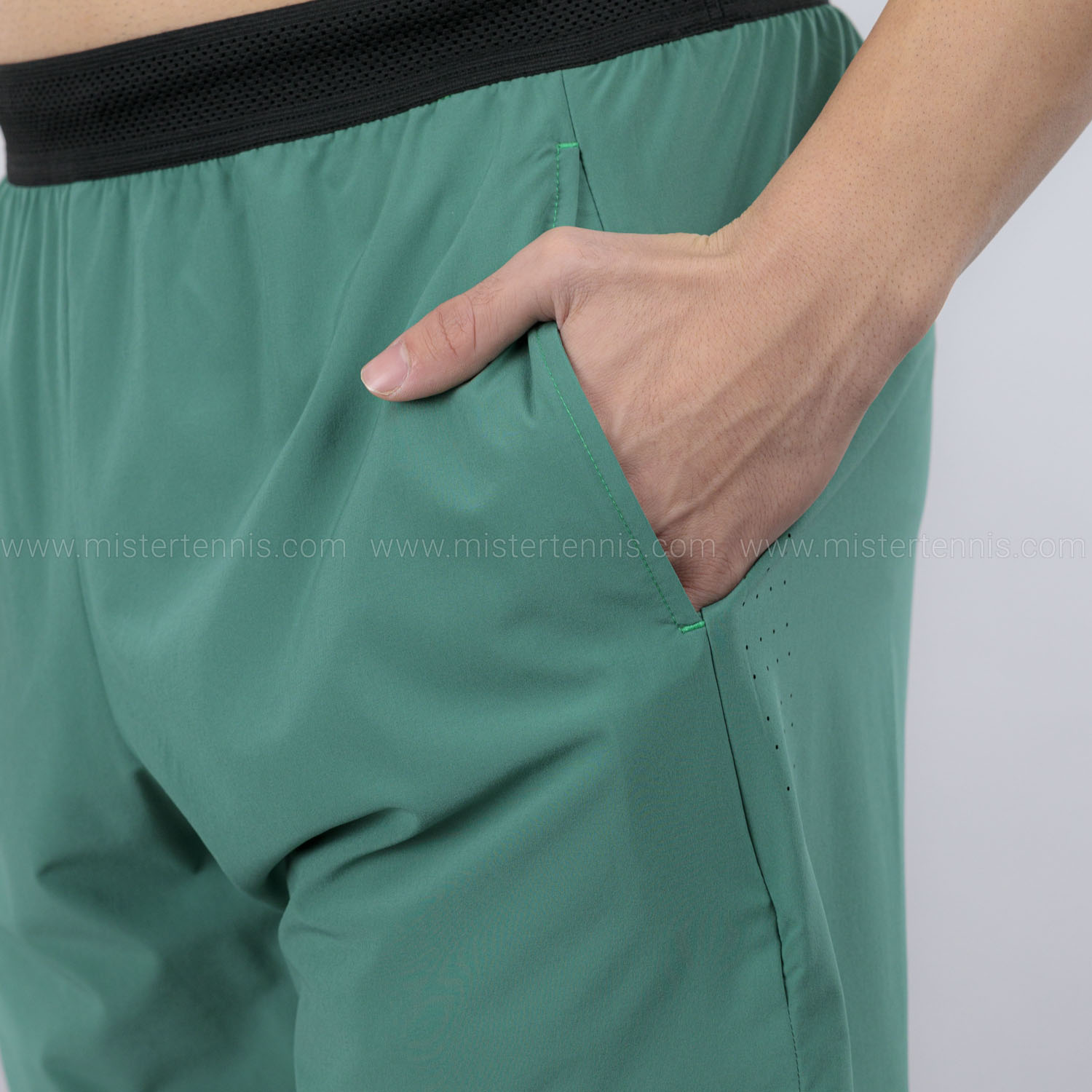 Mizuno Stargazer 9in Shorts - Follage Green