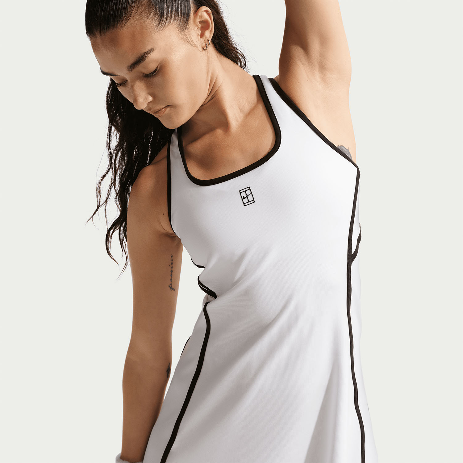 Nike Court Dri-FIT Advantage Dress - White/Black