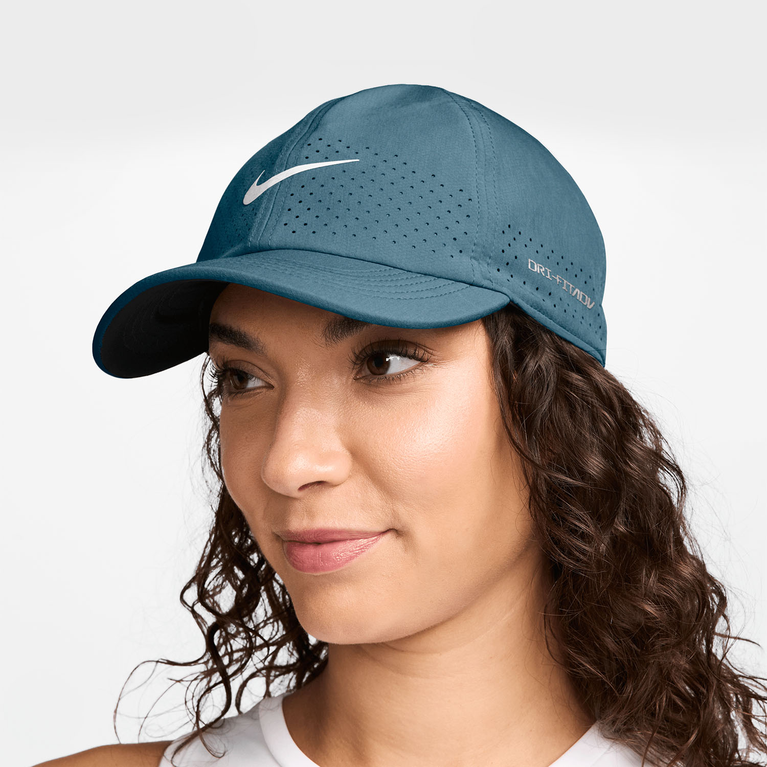 Nike Dri-FIT ADV Club Cap - Black/White