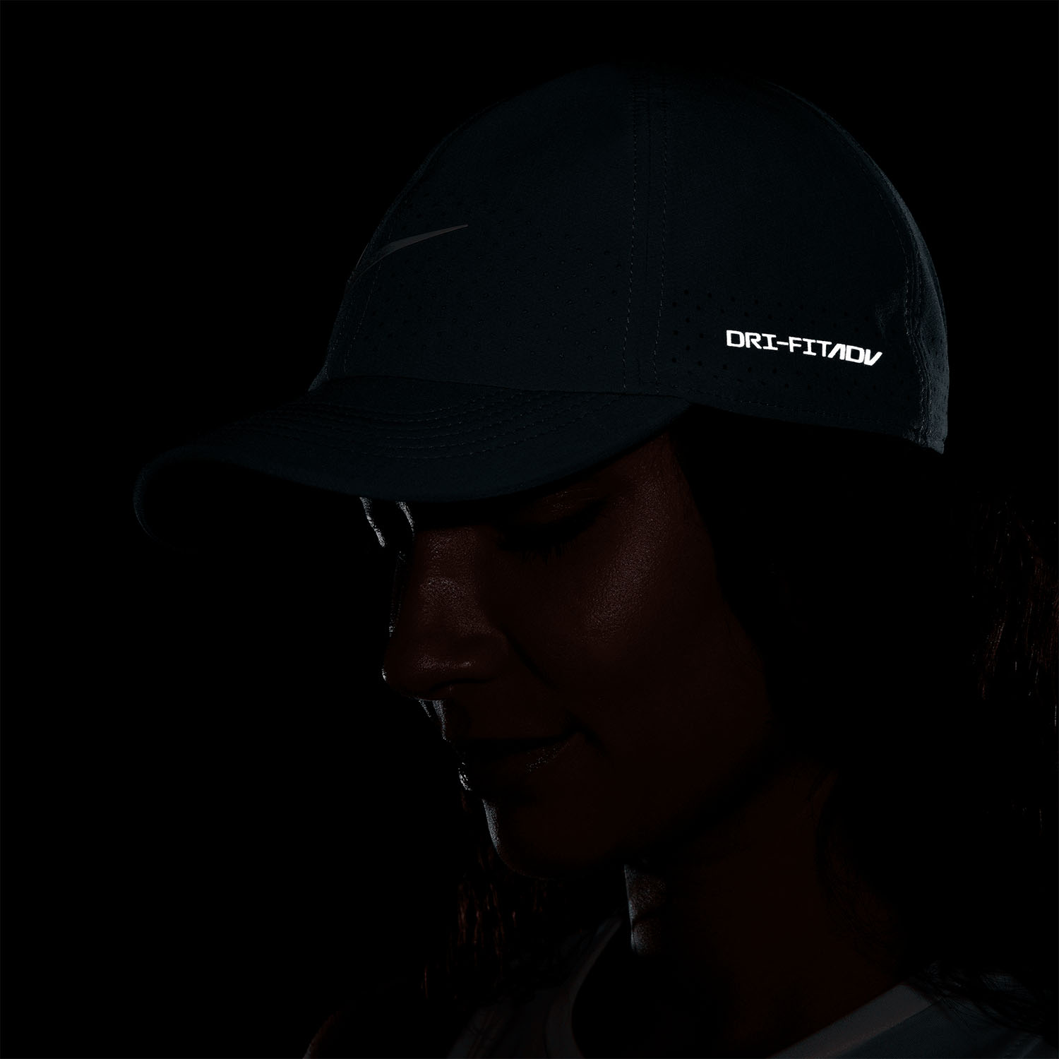 Nike Dri-FIT ADV Club Cap - Black/White