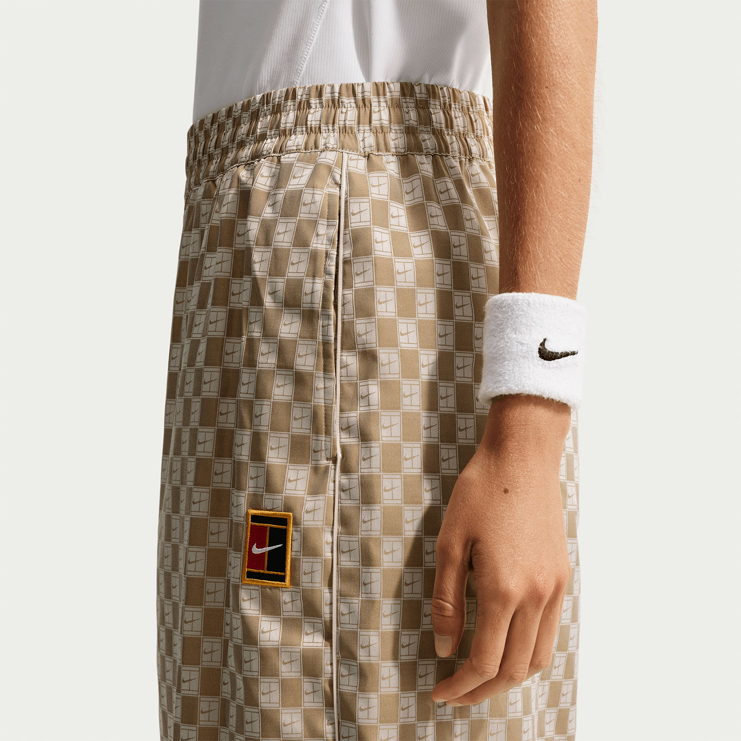 Nike Court Woven Pantalones - Parachute Beige
