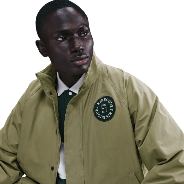 Nike Court Heritage Pro Chaqueta - Neutral Olive/Fir