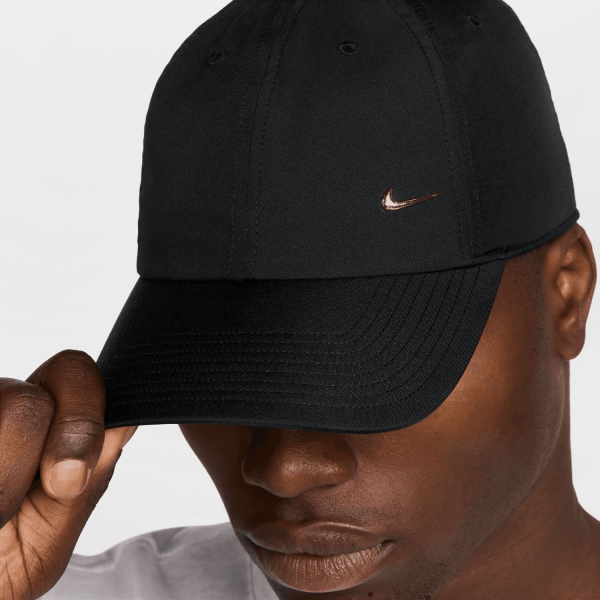 Nike Dri-FIT Club Cappello - Black/Metallic Gold