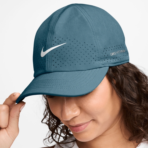 Nike Dri-FIT ADV Club Cap - Black/White