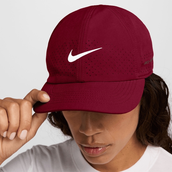 Nike Dri-FIT ADV Club Gorra - Team Red/Pale Ivory