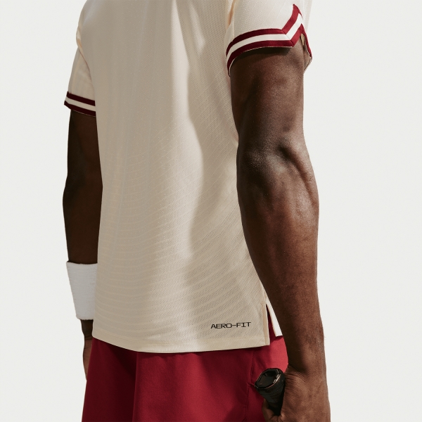 Nike Court Slam Jannik Polo - Pale Ivory/Team Red