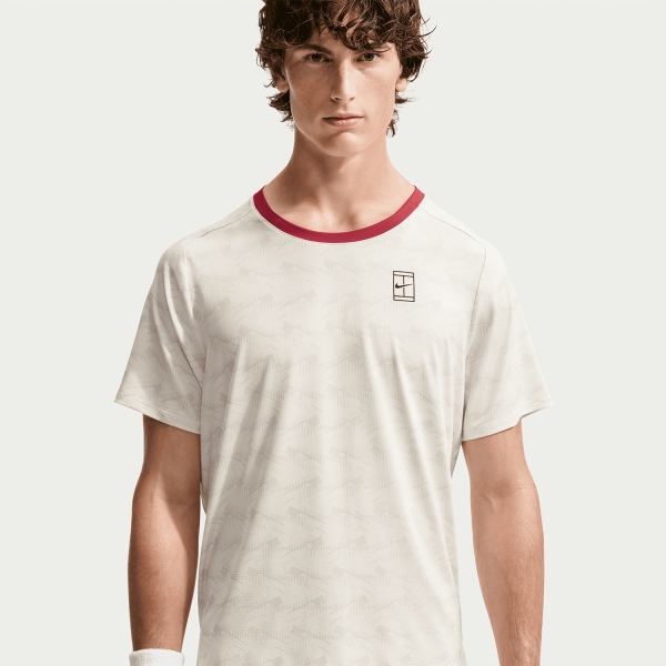 Nike Court Advantage T-Shirt - Light Bone/Tough Red/Black