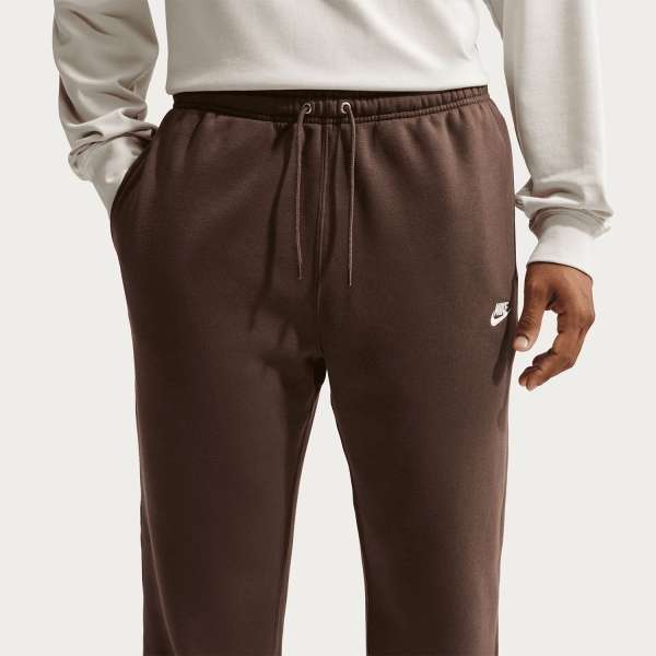 Nike Club Pantaloni - Baroque Brown/White