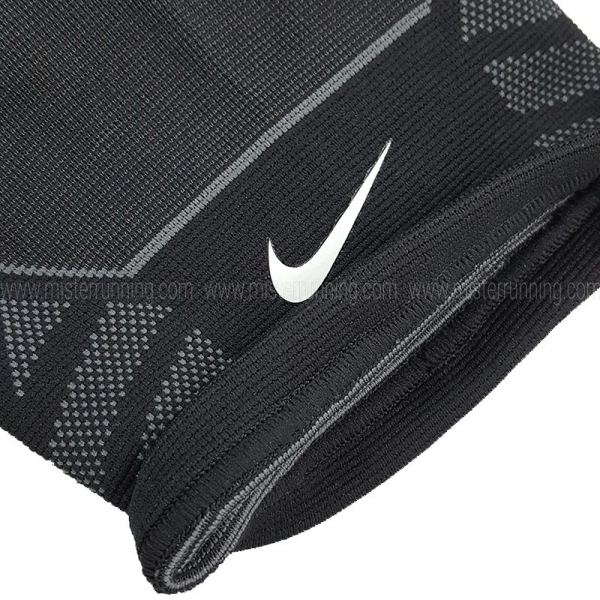 Nike Advantage Knitted Rodillera de